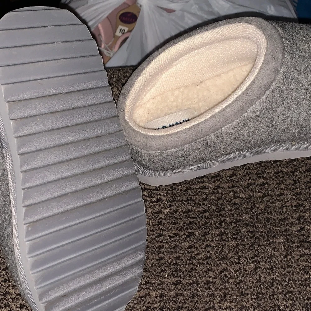 Old Navy Kids Soft Gray shoes